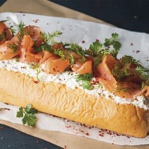 Warme zalm gravlax met Kiri®