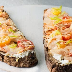 LVQR-squeeze-tartine-poulet-tomate